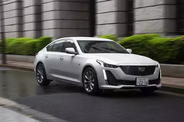 「ジワリ根を張る「キャデラック」＆「シボレー」に絶好調「Jeep」！　フォードは撤退するも日本でアメ車が生き残れる戦略の妙」の画像