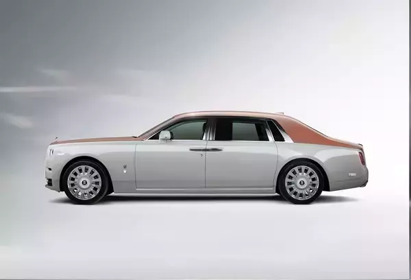 「ポルシェ911が激安に感じる謎現象！　日本でお金を積めば「多分」買える「超〜高額車」ランキングTOP10」の画像