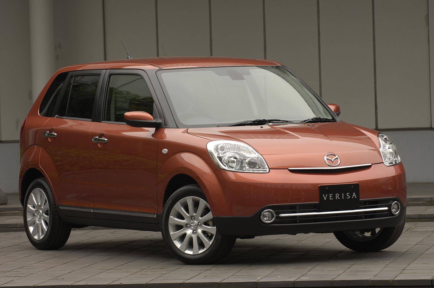 過去には「失敗だらけ」の小さな高級車！　ノートオーラがもつ「壁」を「打ち破れる」可能性