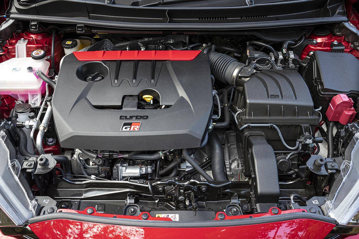 時代遅れなんてドコ吹く風！　走り好きなら「HV」じゃなくてあえて「純エンジン」グレードで乗りたい現行車６選