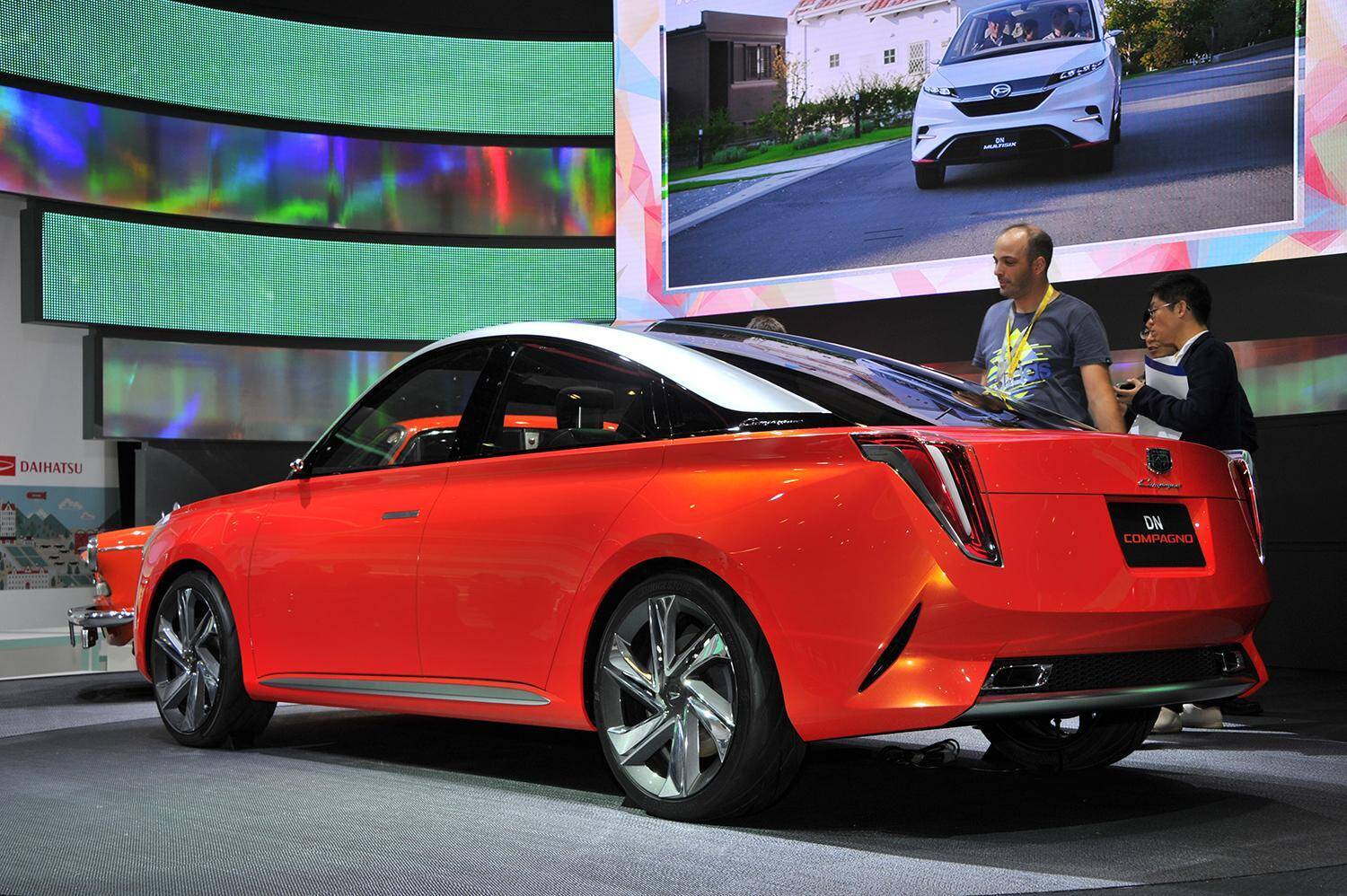 「カッコイイ」と評価も上々！　なのに「市販しない」コンセプトカーを自動車メーカーが作るワケ