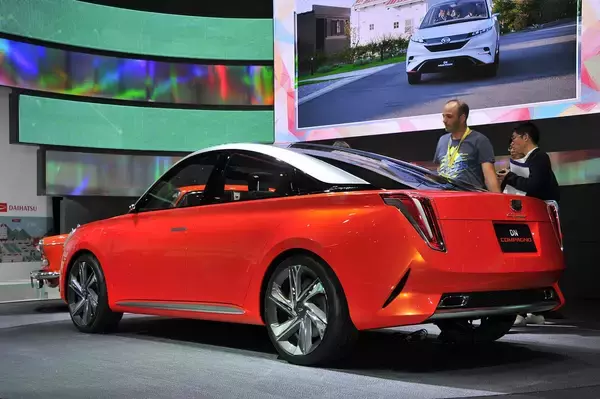 「「カッコイイ」と評価も上々！　なのに「市販しない」コンセプトカーを自動車メーカーが作るワケ」の画像