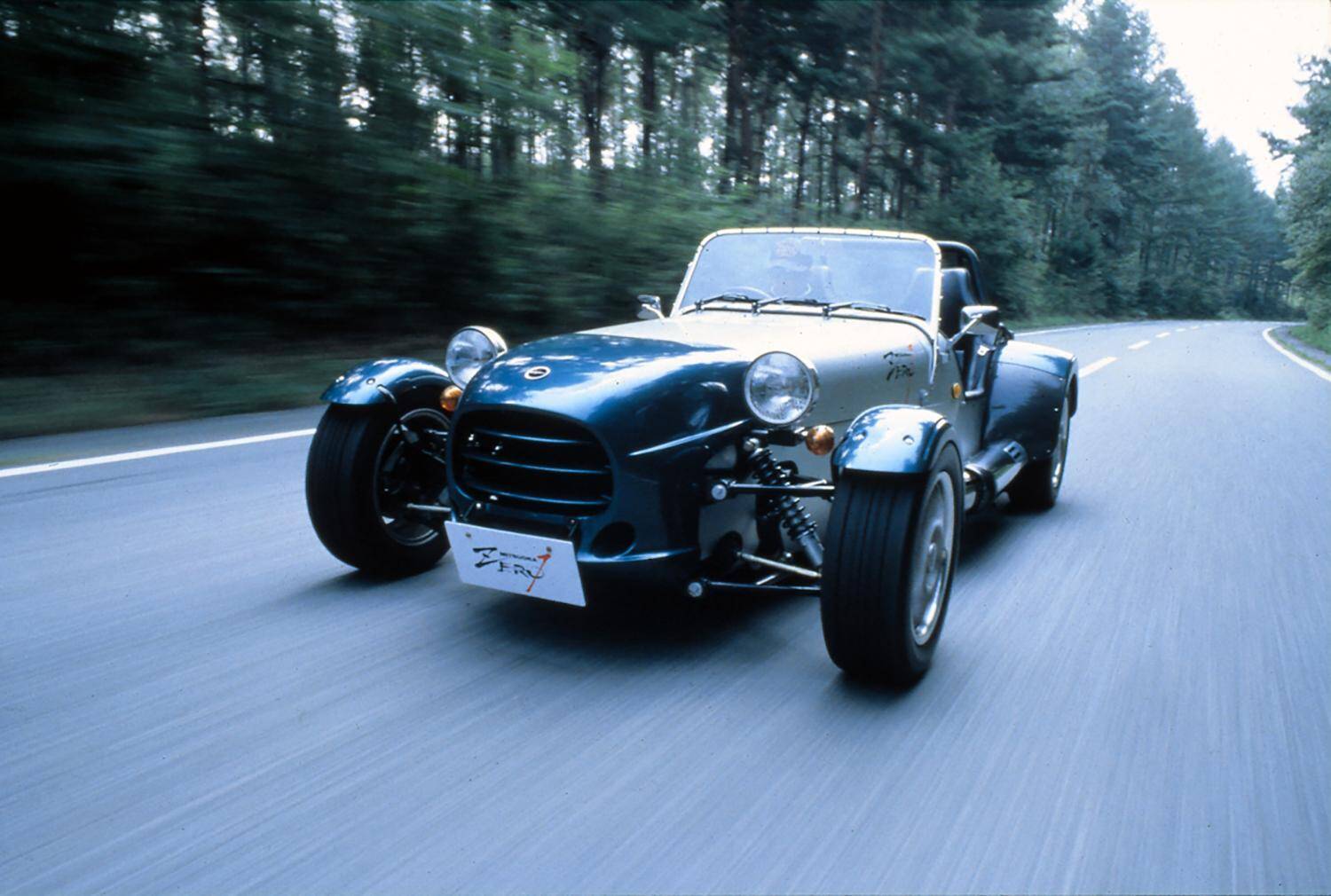 屋根がないどころか「窓がない！」「ドアがない」！　公道走行可能なのがウソのような超スパルタンモデル４選