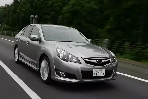 「メーカーの努力不足もある！　ミニバンやSUVの存在だけじゃない「セダン危機」の理由」の画像