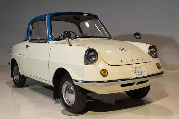 「これぞ日本の「カワイイ文化」！　360cc時代の「キュートすぎる」軽自動車４台にいま乗れる？」の画像