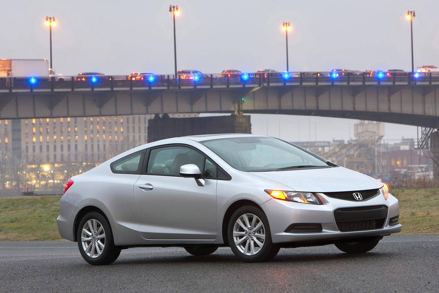 「スーパー」「ワンダー」……今度は「爽快」！　振り向けば超長寿「累計販売2700万台」超の11代シビックを振り返る