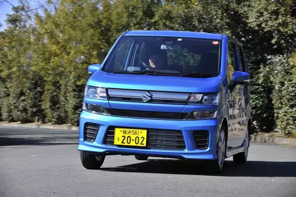 かつて「0.1km/L」の差をアピールしたクルマの「燃費競争」！　最近目立たなくなった理由とは