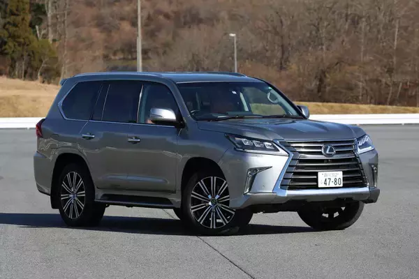 「かつて「0.1km/L」の差をアピールしたクルマの「燃費競争」！　最近目立たなくなった理由とは」の画像