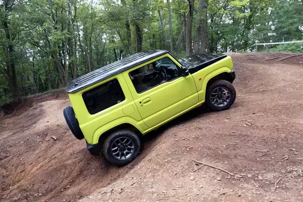 「モノコックのほうが優れているんじゃないの？　イマドキの新車でも「本格クロカン四駆」にラダーフレームが使われるワケ」の画像