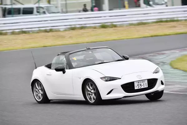 「「遅い」けど意のまま感が「気持ちいぃ〜」！　「走る」「曲がる」「止まる」の基本が最高のクルマ４選」の画像