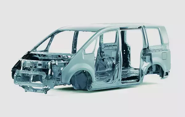 「注目されない影の努力に脱帽！　最新安全装備「じゃない」安全性がすごいクルマ３台」の画像