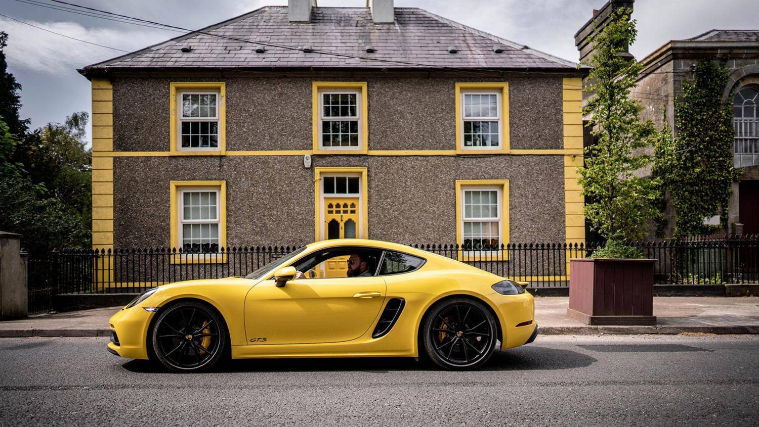 新型フェアレディＺのライバルは？　発表直前に「脳内対決」３番勝負を行った