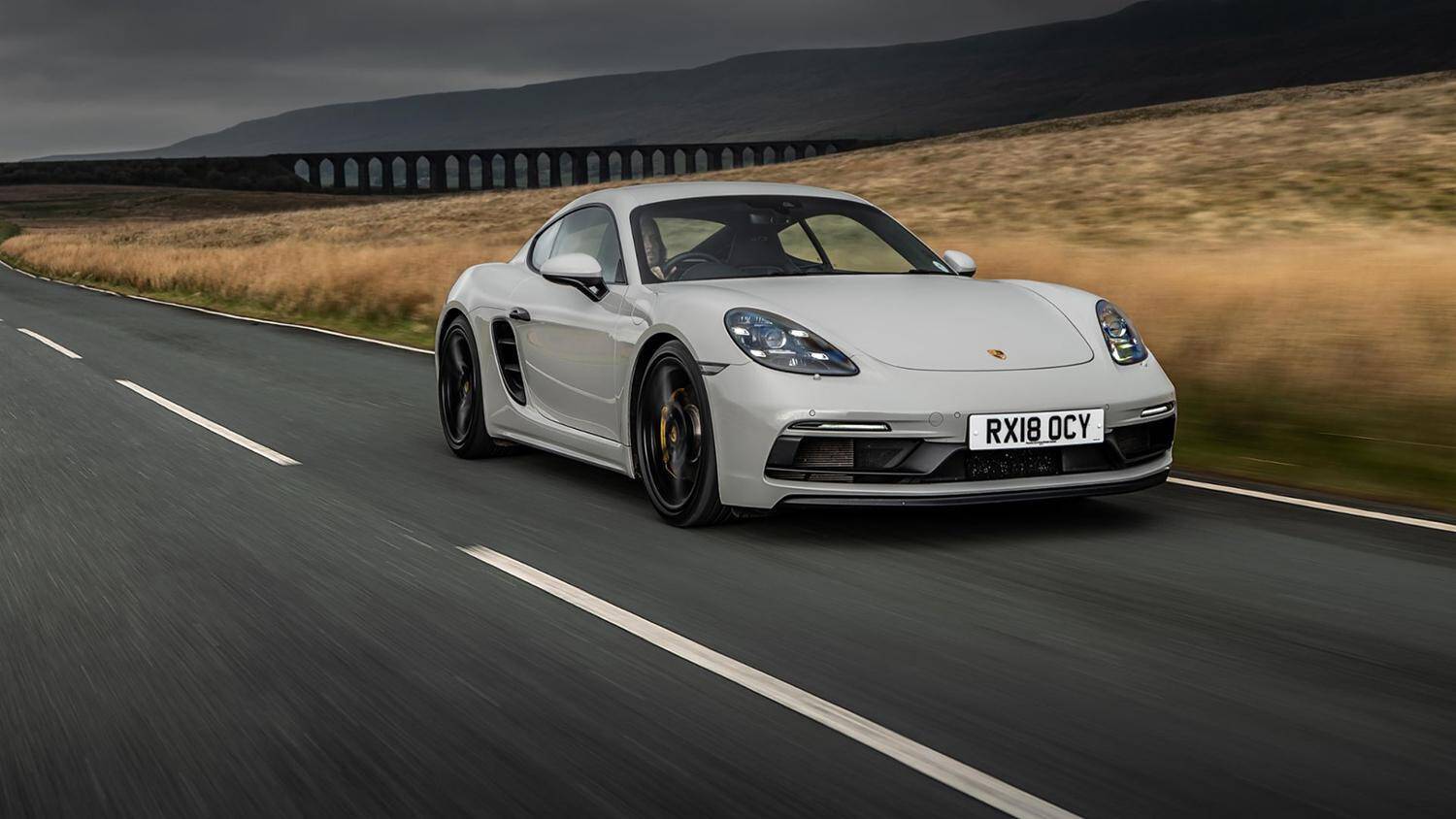 新型フェアレディＺのライバルは？　発表直前に「脳内対決」３番勝負を行った