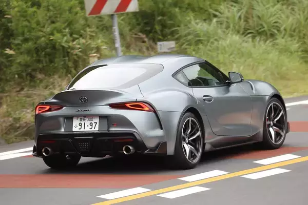 「新型フェアレディＺのライバルは？　発表直前に「脳内対決」３番勝負を行った」の画像