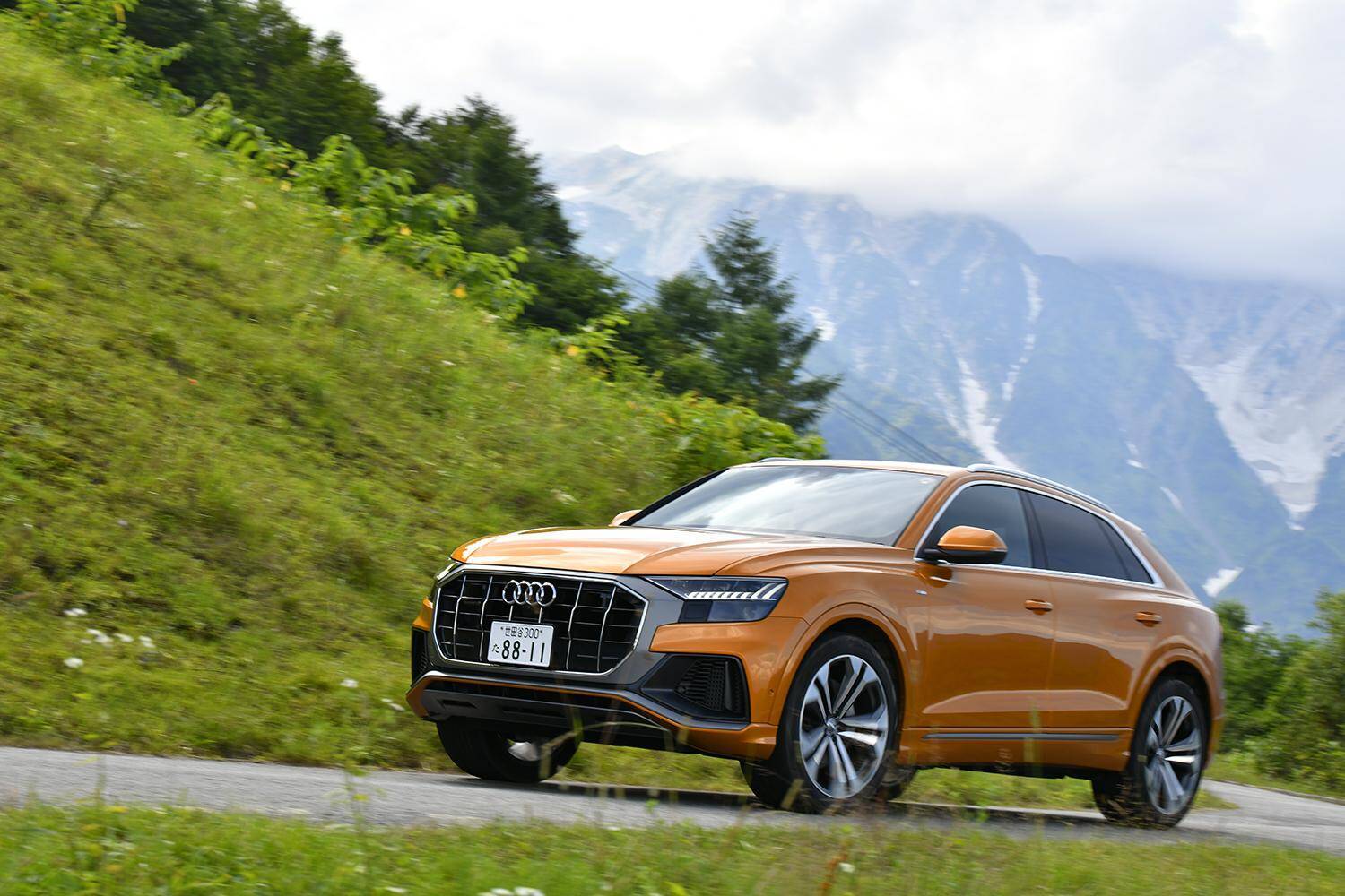 経済格差が拡大！　庶民にはコロナ不況でも「高級車ブランド」が好調という日本の現状