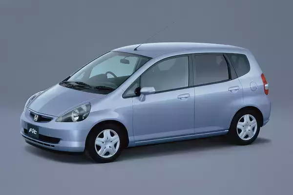 「知られざる「ご先祖車」！　いまの国産「ビッグネーム車」を生んだ昔のクルマ６選」の画像