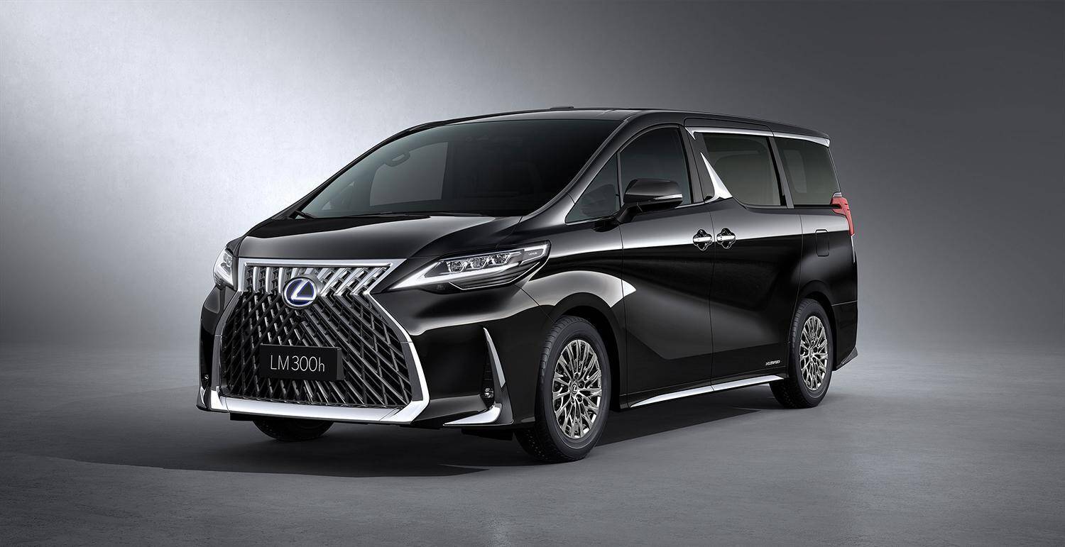 アオられてないのに思わず避けちゃうオラオラ感！　自動車史上に残る「超」強面クルマ４選