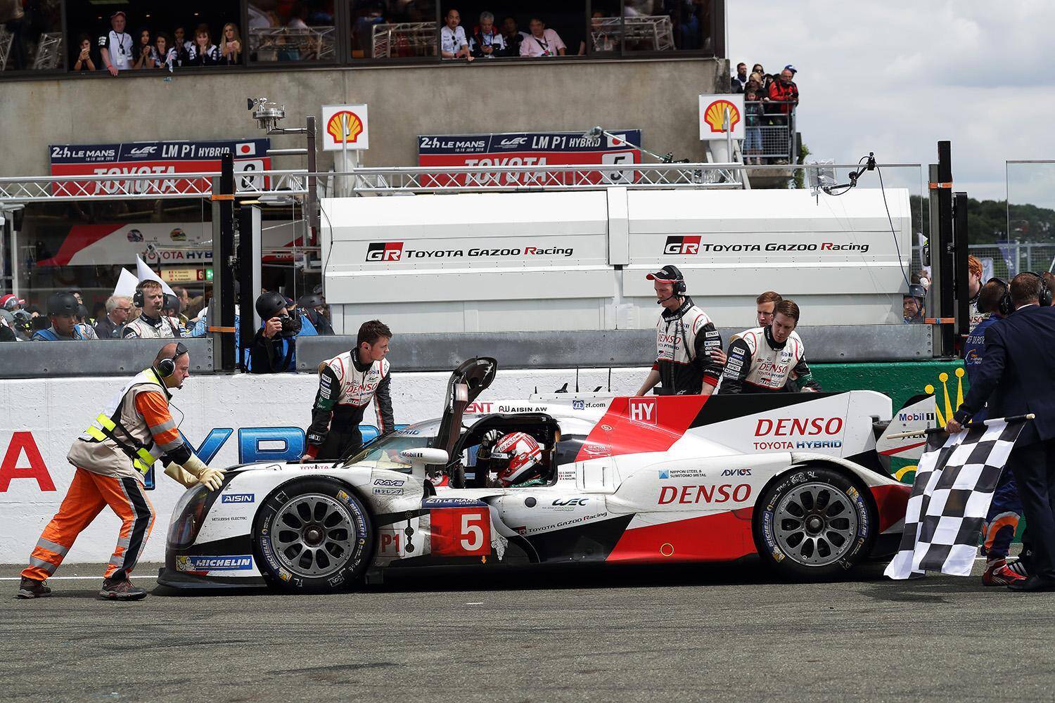 人気はF1が上！　歴史はインディ500に敵わない！　それでもル・マン24時間レースが「伝説」たる理由