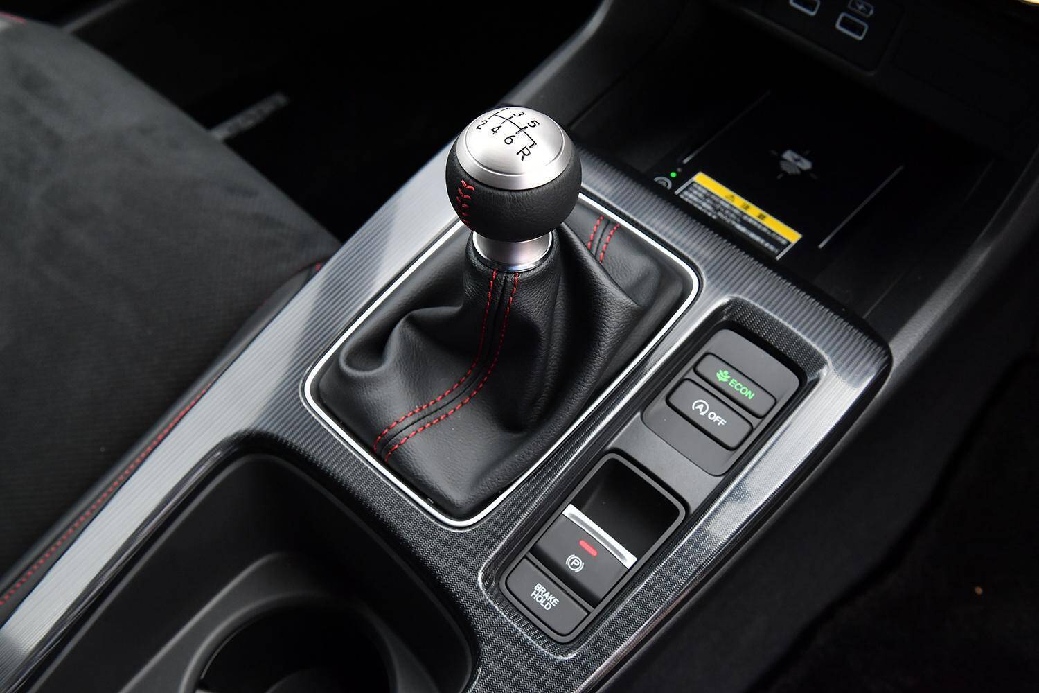 中身はマジもんスポーツ！　それでも奥様にバレない「隠れ狼」的「瀬戸際」ファミリーモデル５選