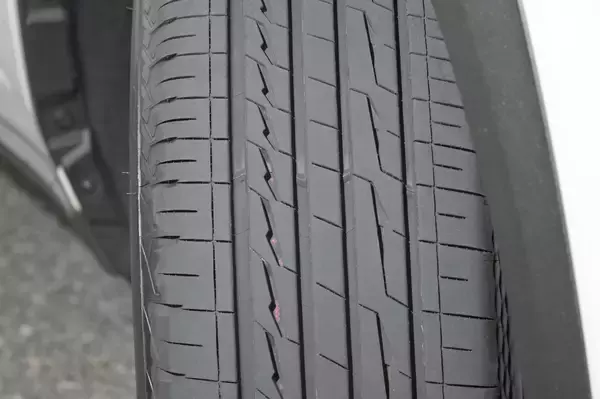 「理論派モータージャーナリストの中谷明彦がSUV専用設計タイヤ「ブリヂストン ALENZA」2本を比較試乗」の画像