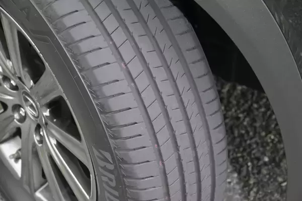 「理論派モータージャーナリストの中谷明彦がSUV専用設計タイヤ「ブリヂストン ALENZA」2本を比較試乗」の画像