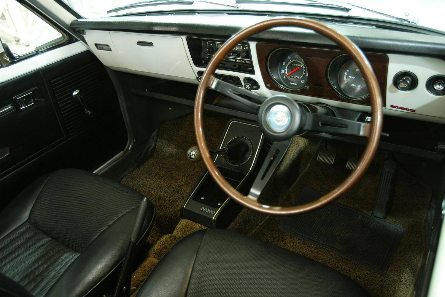 いま誰もがクルマに乗れるのは「偉大すぎる」先駆車のおかげ！　世界に名を轟かせた「大衆車」４台