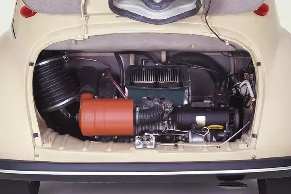 「いま誰もがクルマに乗れるのは「偉大すぎる」先駆車のおかげ！　世界に名を轟かせた「大衆車」４台」の画像