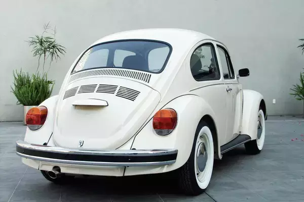 「いま誰もがクルマに乗れるのは「偉大すぎる」先駆車のおかげ！　世界に名を轟かせた「大衆車」４台」の画像