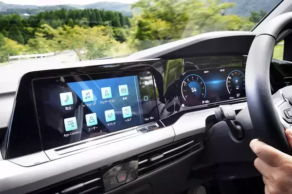 「【試乗】ライバル車に「ショック」を与えること確実！　ハッチバックを超えるゴルフ・ヴァリアントの乗り味が凄い」の画像