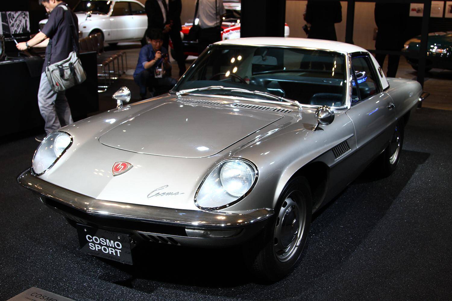 二度見どころか三度見必至！　クルマ好きじゃなくても目を奪われる強烈デザインのクルマ５選＋α