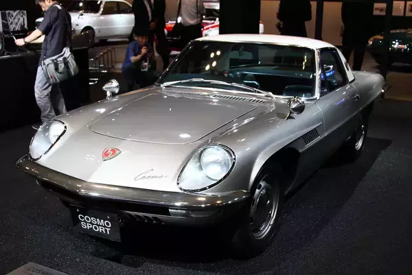 「二度見どころか三度見必至！　クルマ好きじゃなくても目を奪われる強烈デザインのクルマ５選＋α」の画像