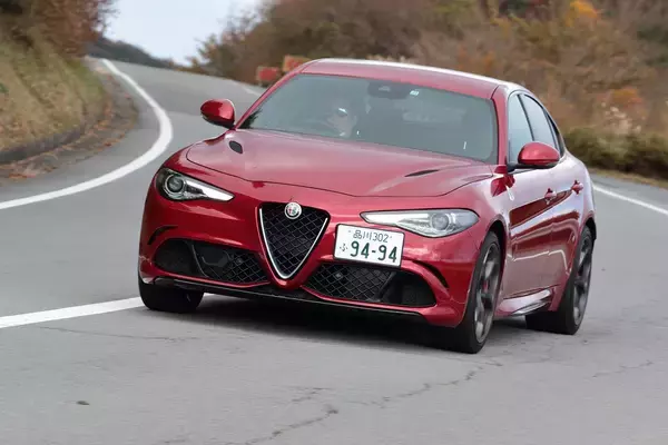 「右足がとまらない！　このご時世にエンジンの「快音」が楽しめる激レアなクルマ５選」の画像