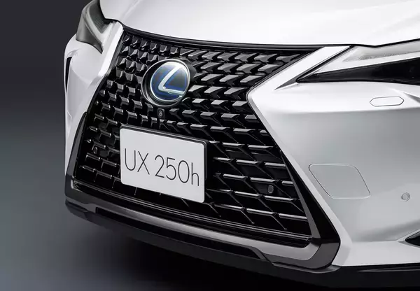 「レクサスUXがさらに快適性と使い勝手を向上させる一部改良を実施！　２台の特別仕様車もあわせて設定して発売」の画像