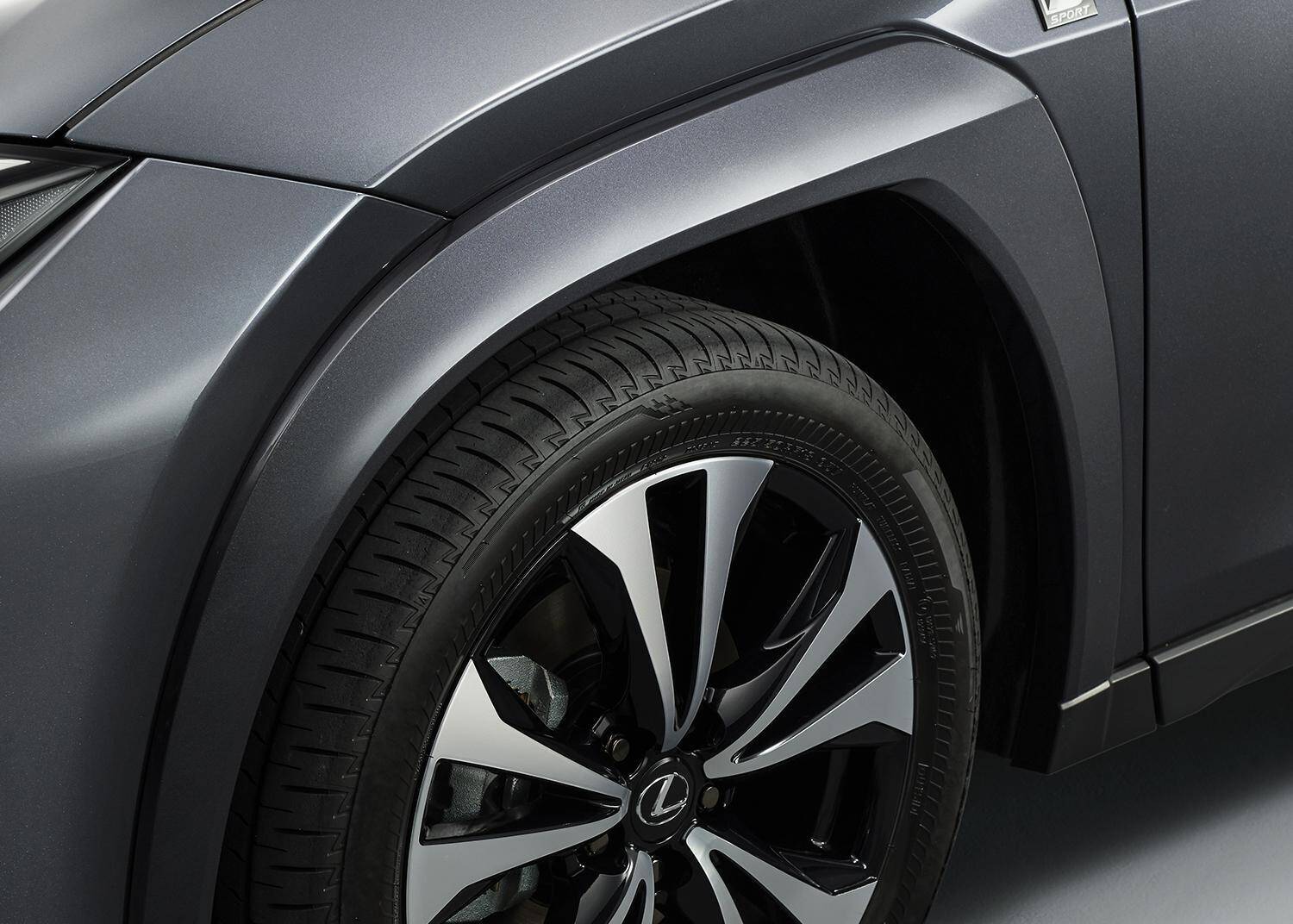 レクサスUXがさらに快適性と使い勝手を向上させる一部改良を実施！　２台の特別仕様車もあわせて設定して発売