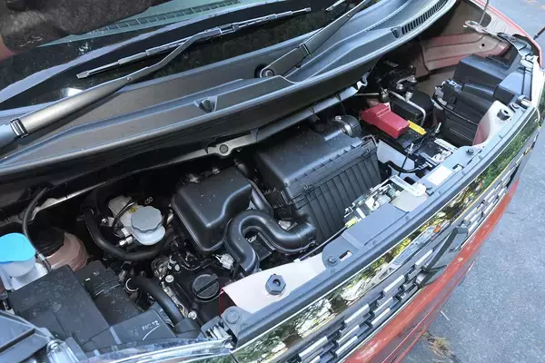 「この「ちょうど良さ」が欲しかった！　ワゴンRとスペーシアの「いいとこどり」スライドドア車「ワゴンRスマイル」登場」の画像