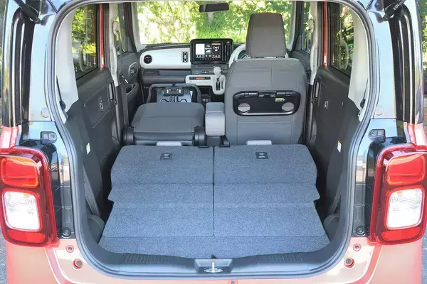 「この「ちょうど良さ」が欲しかった！　ワゴンRとスペーシアの「いいとこどり」スライドドア車「ワゴンRスマイル」登場」の画像