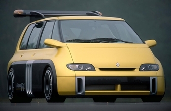 座席の間に800馬力のF1エンジンを積んだ衝撃作！　間違いなく史上最強の「怪物ミニバン」のエスパスF1って何もの？