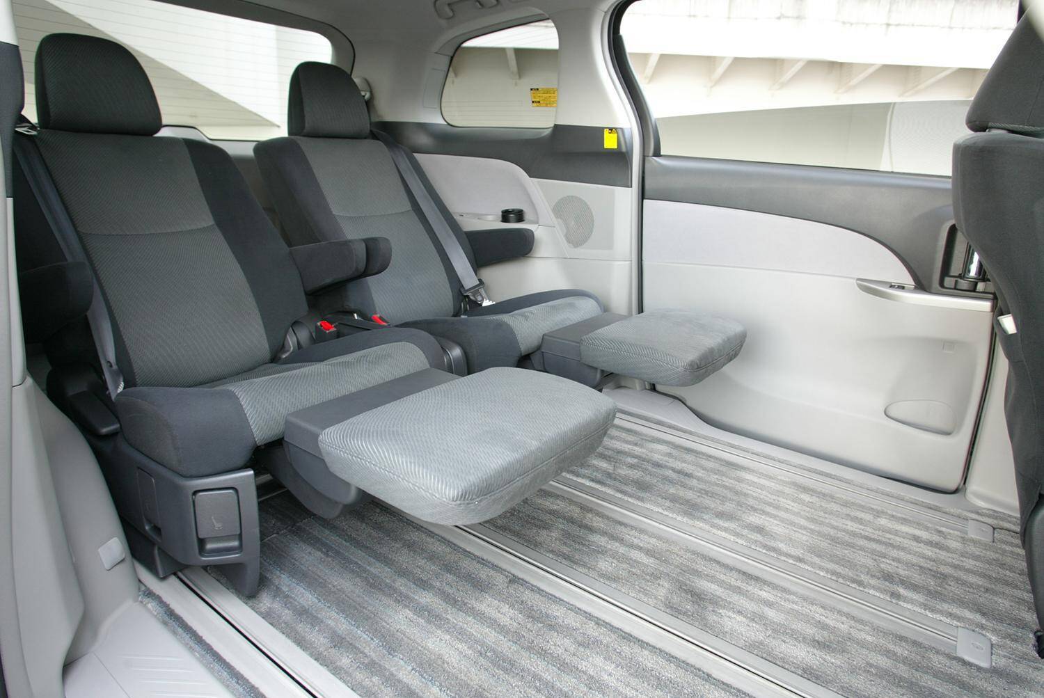 どれがおすすめ? トヨタのミニバン徹底比較 (2021年10月1日