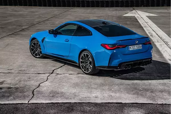 「サーキット走行を全開で楽しめる4WDの「M」！　「BMW M3セダン」および「BMW M4クーペ」にCompetition M xDriveを追加」の画像