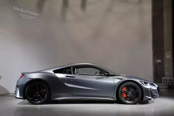 「新時代のフラッグシップの開発は継続！　NSXタイプSのマーケティング担当を直撃取材した」の画像