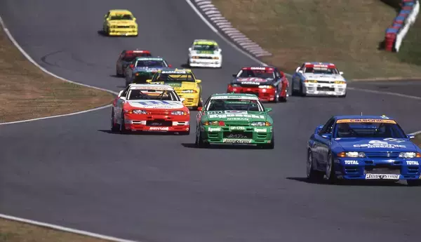 「【新型登場？】日産 スカイラインの現状と今後の展開について」の画像