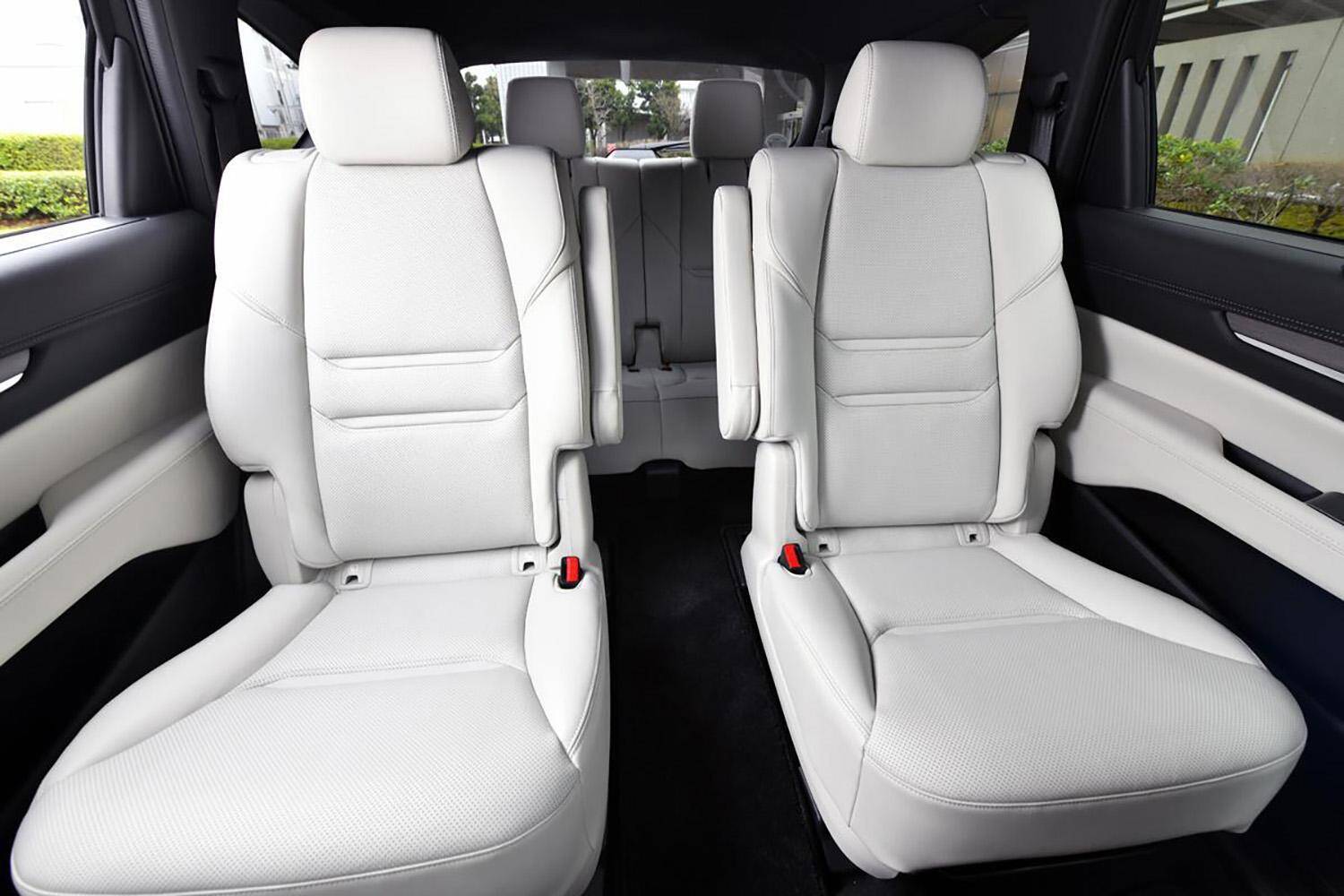 赤字覚悟の出血大サービスか？　中身を見るとどう考えても「激安すぎる」クルマ４選