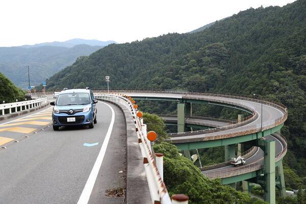 鉄道の 乗り鉄 撮り鉄 にも負けてない 中古情報マニア 国道走破 カタログ収集 クルマの深すぎる趣味18種 21年9月30日 エキサイトニュース