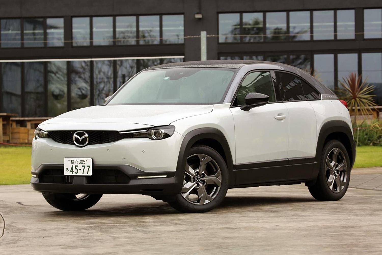 雰囲気で買うと「ブーイング」必至！　ファミリーカーっぽいのにファミリー向きじゃないクルマ５台