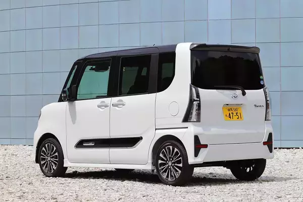 「まさかの日本語！　ダジャレ！　噂から公式まで「パンチ効きすぎ」の車名の由来４つ」の画像