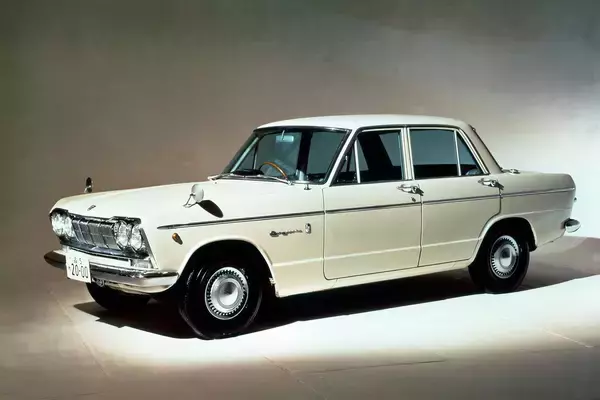 「50年以上経っても「魂」は残ってる？　「シビック」「クラウン」「スカイライン」の初代と現在を比べてみた」の画像