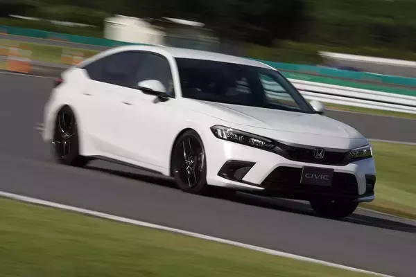 「50年以上経っても「魂」は残ってる？　「シビック」「クラウン」「スカイライン」の初代と現在を比べてみた」の画像