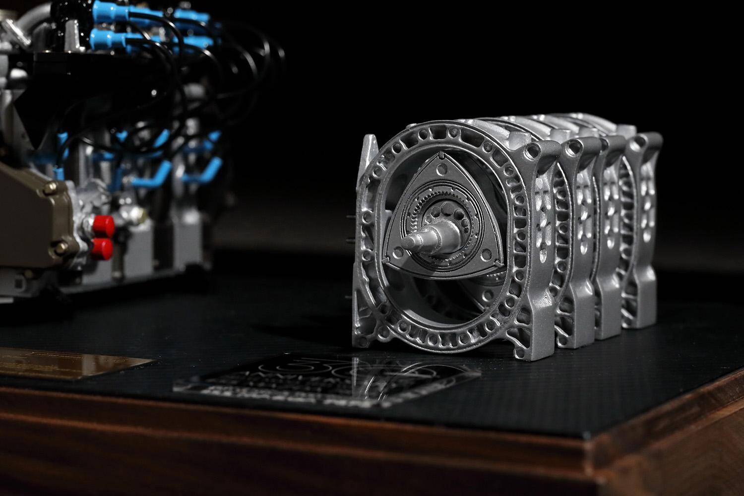 ル・マン優勝30周年記念アイテム！　787Bに搭載された「R26B」エンジンを再現した究極の１／６スケールモデルが登場！