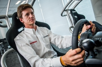 スケボーにモトクロスにゲーム！　「幼少期からカートで活躍して……」の常識を覆す「転身プロドライバー」たち