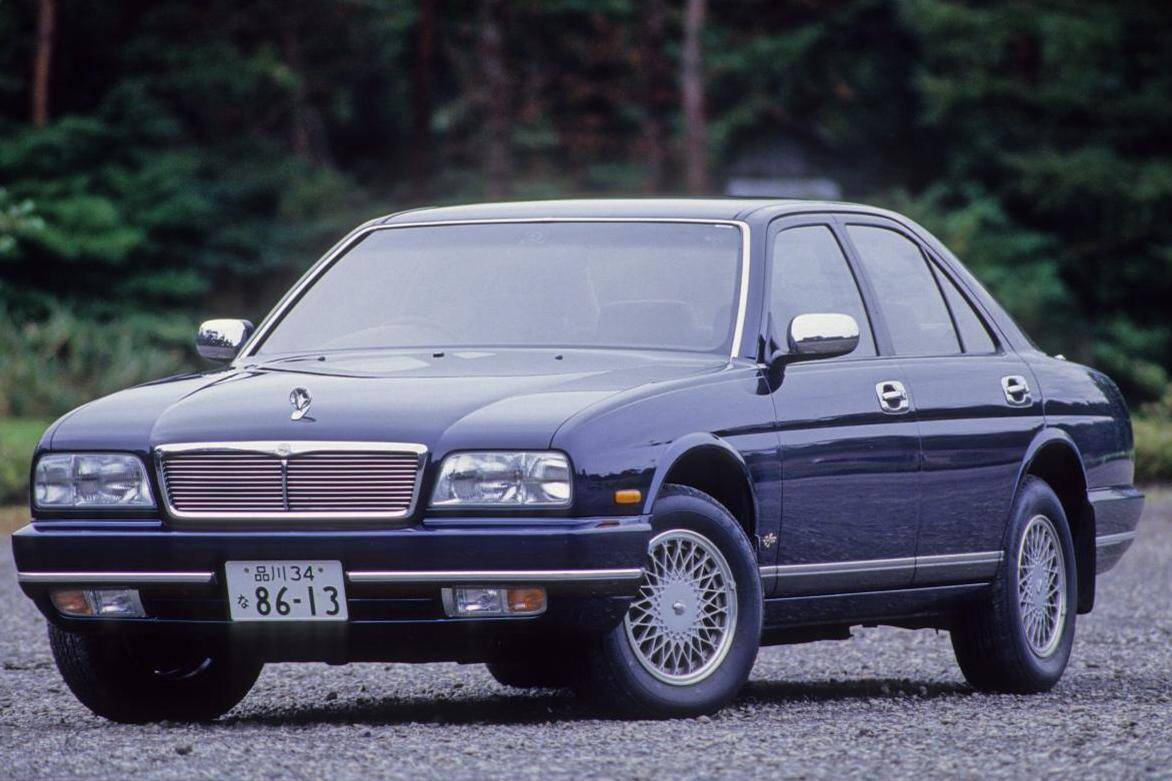 大ヒット車の陰でひっそり消える悲しきモデルも！　月販二桁・三桁の「モテない」クルマの特徴４選